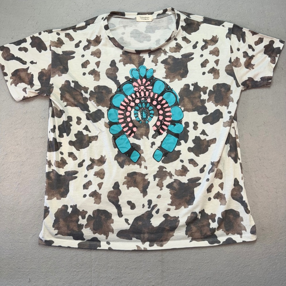 Wanderer by Southern Grace Cow Print Graphic Tee – Turquoise & Pink – Women's L